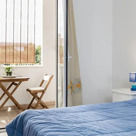 Tzia Maria Bed & Breakfast